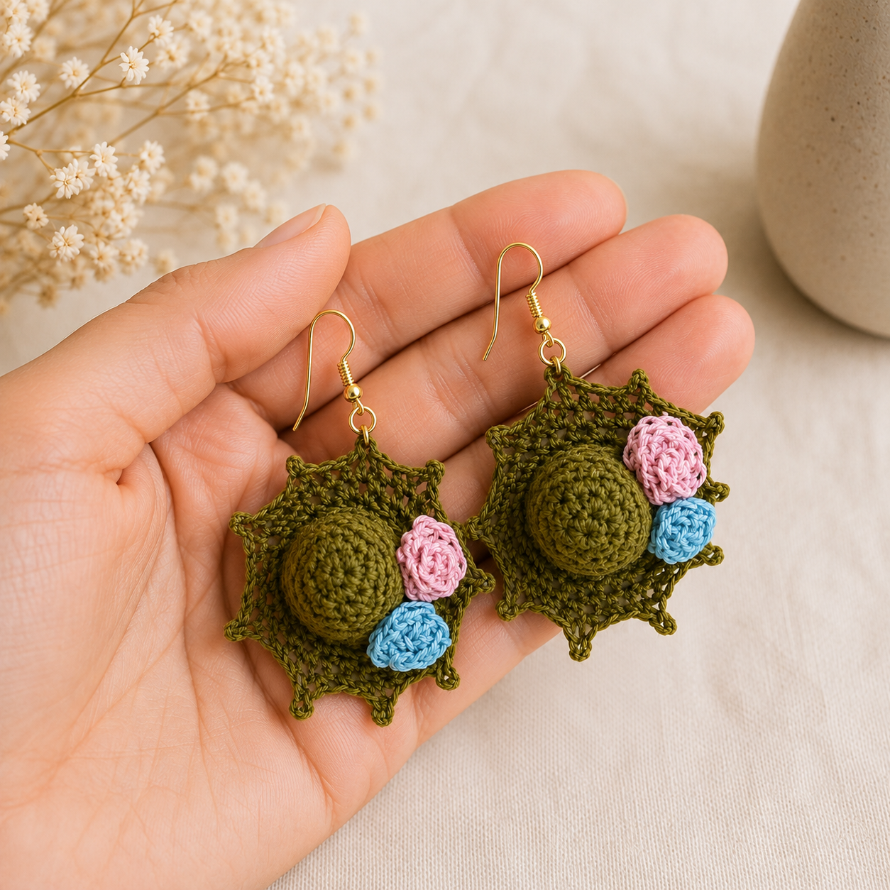 Pendiente a crochet/ganchillo Jardin oliva